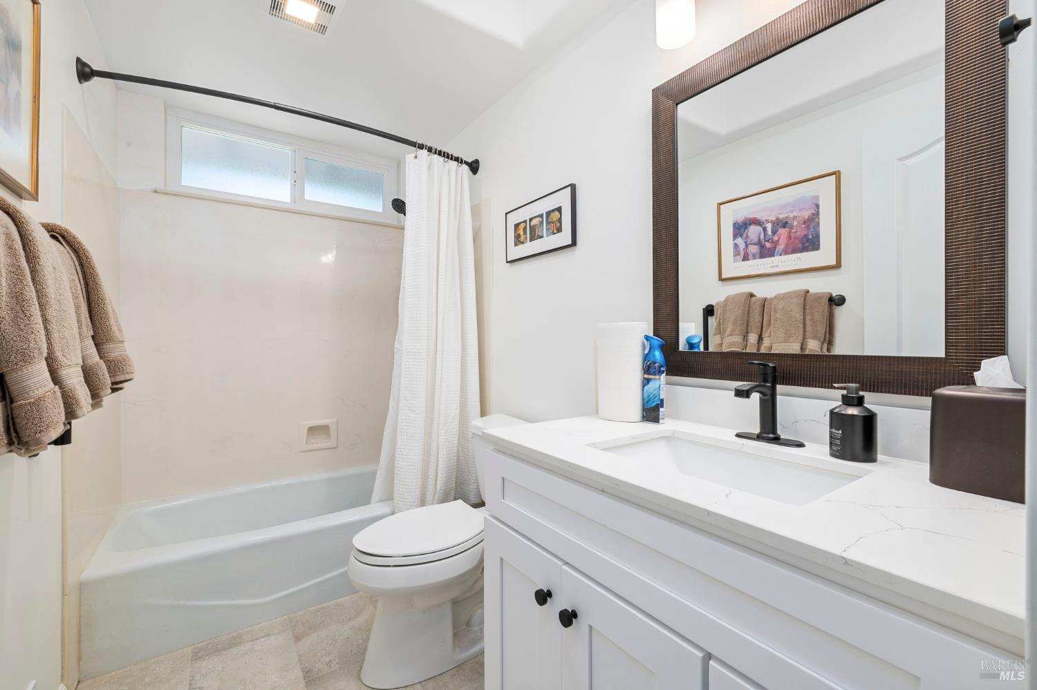 Detail Gallery Image 25 of 39 For 349 Pythian Rd, Santa Rosa,  CA 95409 - 2 Beds | 2/1 Baths