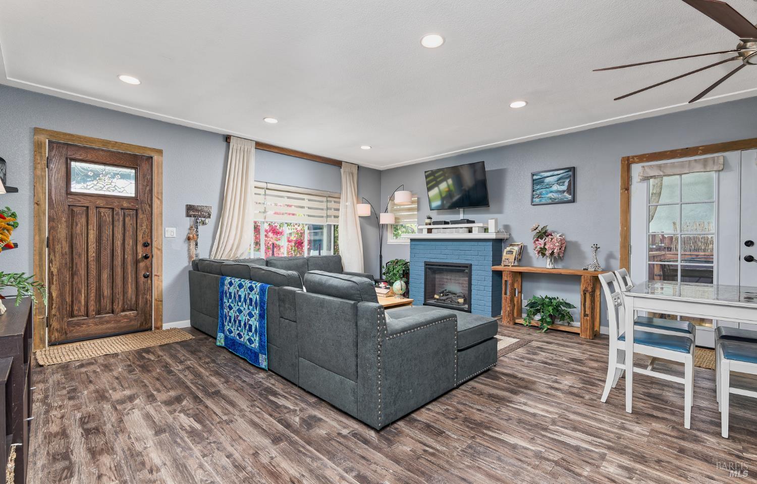 Detail Gallery Image 5 of 28 For 46 N 4th St, Rio Vista,  CA 94571 - 2 Beds | 1/1 Baths