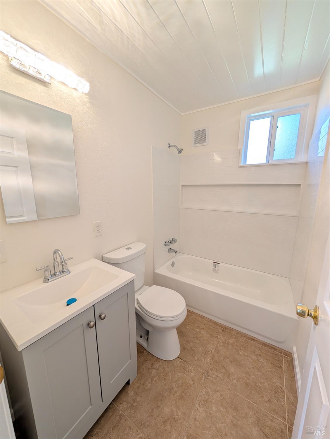 Detail Gallery Image 10 of 10 For 820 Fulton Ave, Vallejo,  CA 94591 - 3 Beds | 1 Baths