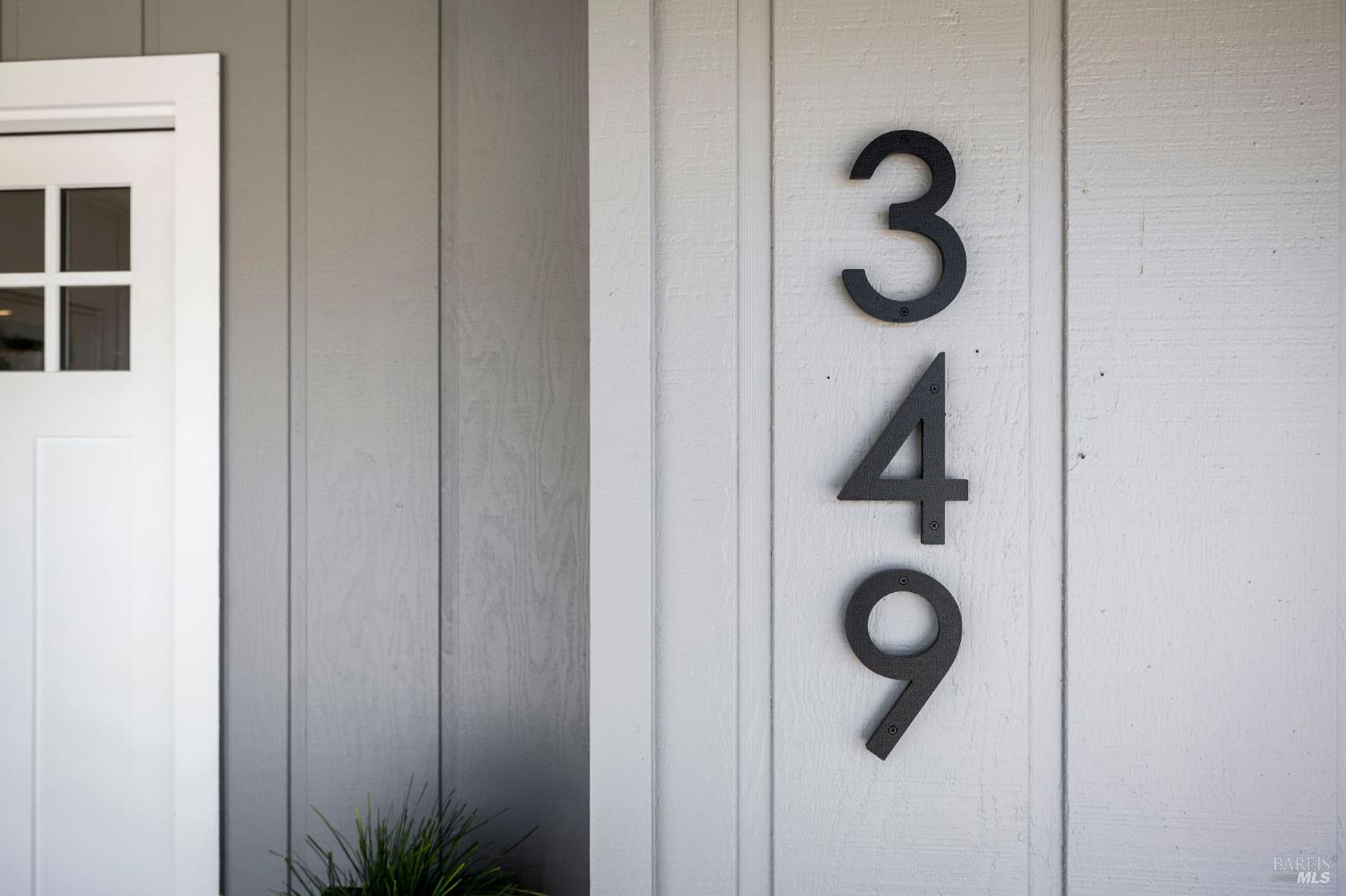 Detail Gallery Image 3 of 39 For 349 Pythian Rd, Santa Rosa,  CA 95409 - 2 Beds | 2/1 Baths