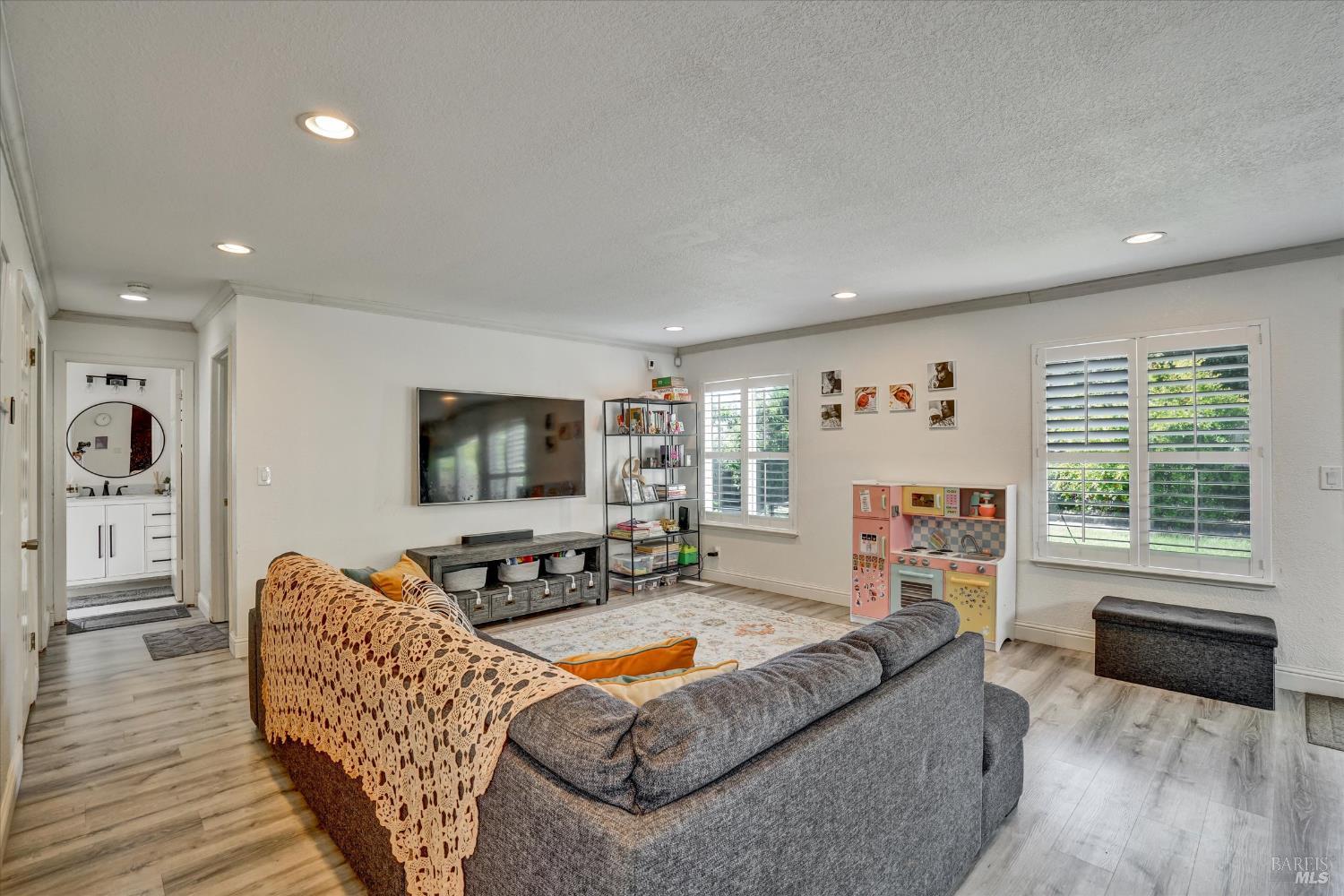 Detail Gallery Image 16 of 48 For 683 Chardonnay Dr, Fremont,  CA 94539 - 4 Beds | 3 Baths
