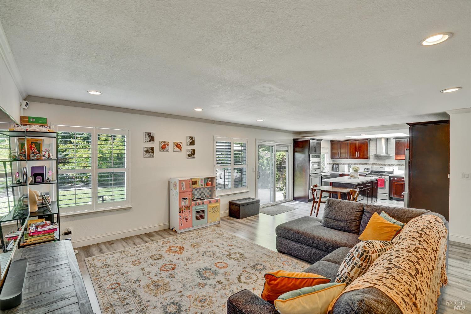 Detail Gallery Image 18 of 48 For 683 Chardonnay Dr, Fremont,  CA 94539 - 4 Beds | 3 Baths
