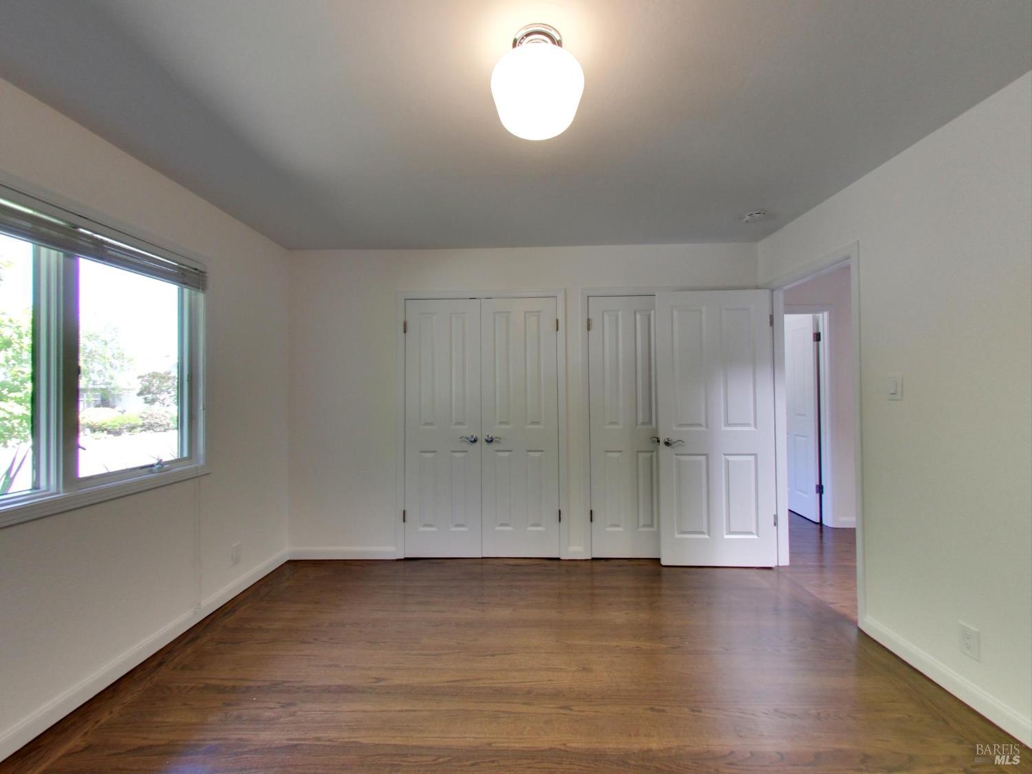 Detail Gallery Image 18 of 36 For 19 Dartmouth Dr, Larkspur,  CA 94939 - 3 Beds | 2 Baths