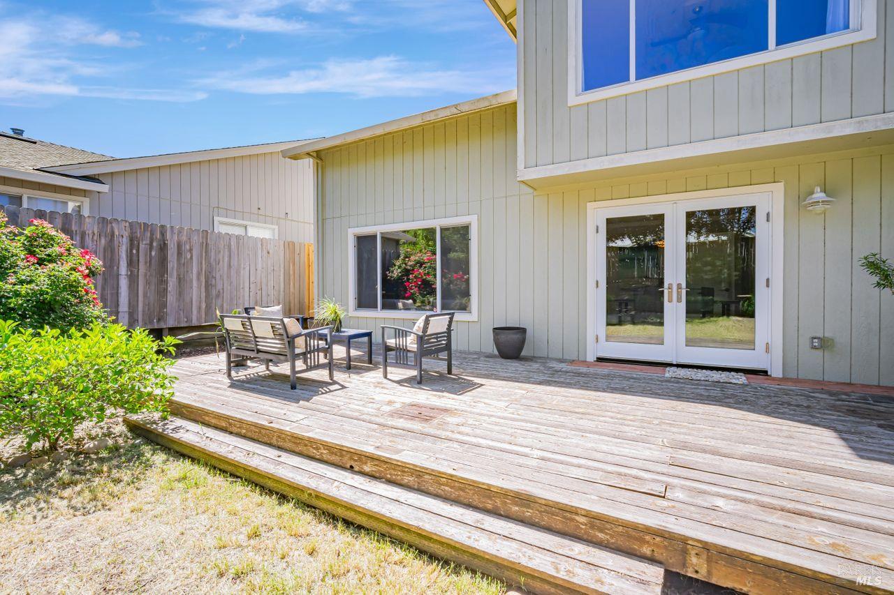 Detail Gallery Image 35 of 44 For 119 Philip Dr, Healdsburg,  CA 95448 - 4 Beds | 2/1 Baths