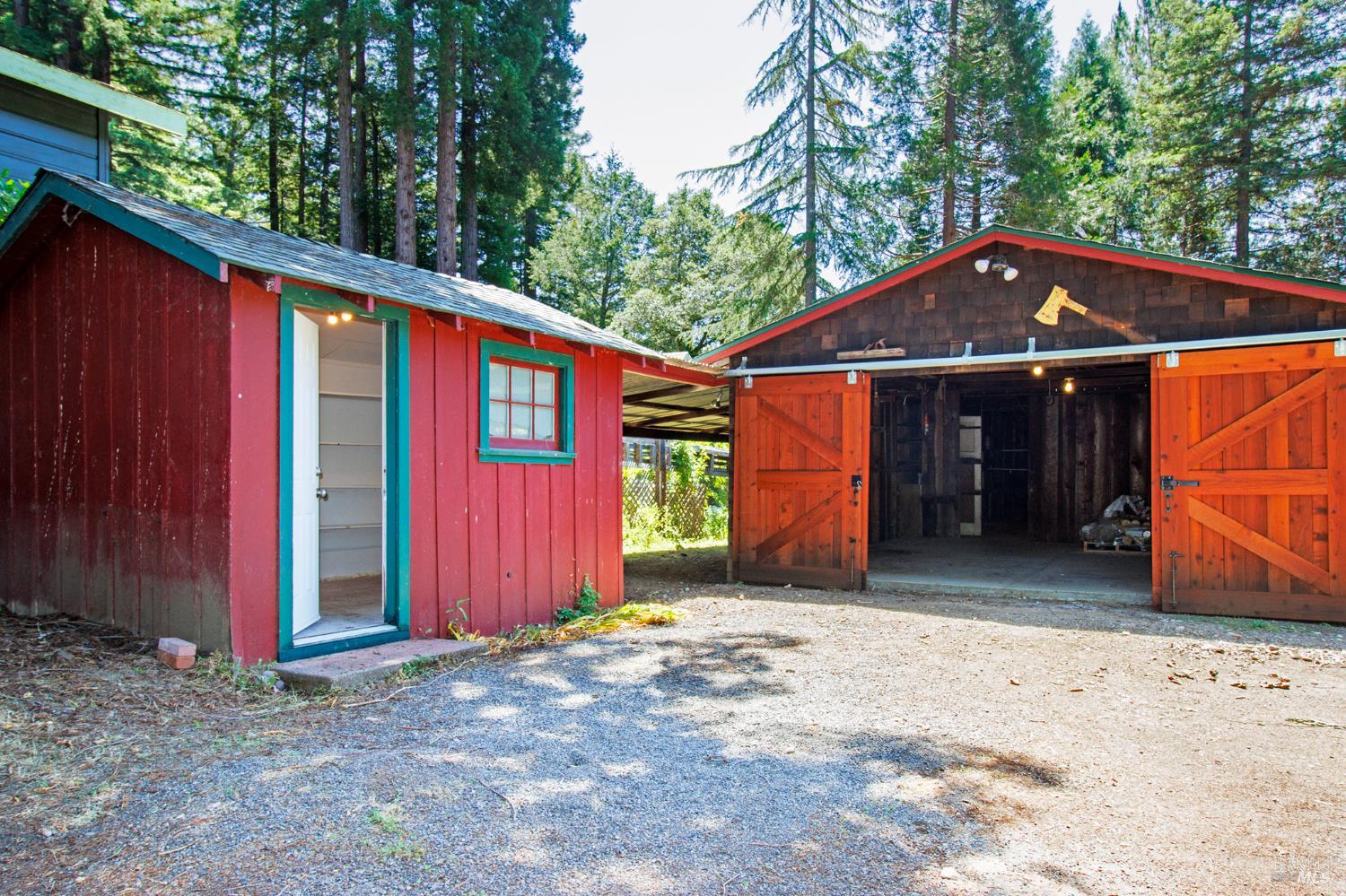 Detail Gallery Image 4 of 59 For 15866 Wright Dr, Guerneville,  CA 95446 - 3 Beds | 2 Baths