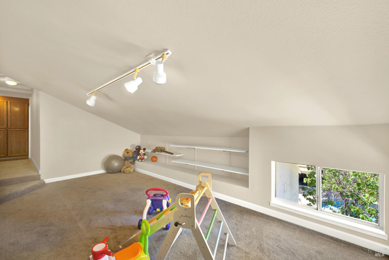 Detail Gallery Image 37 of 80 For 3327 Colonial Ct, Fairfield,  CA 94534 - 4 Beds | 3 Baths