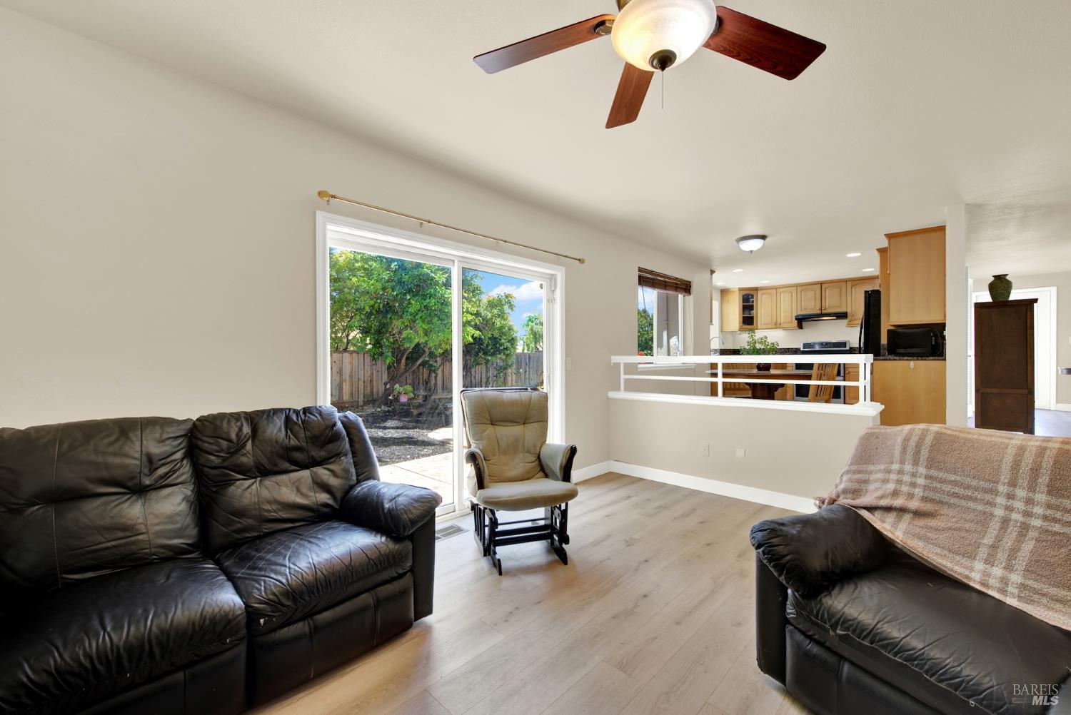 Detail Gallery Image 31 of 80 For 3327 Colonial Ct, Fairfield,  CA 94534 - 4 Beds | 3 Baths