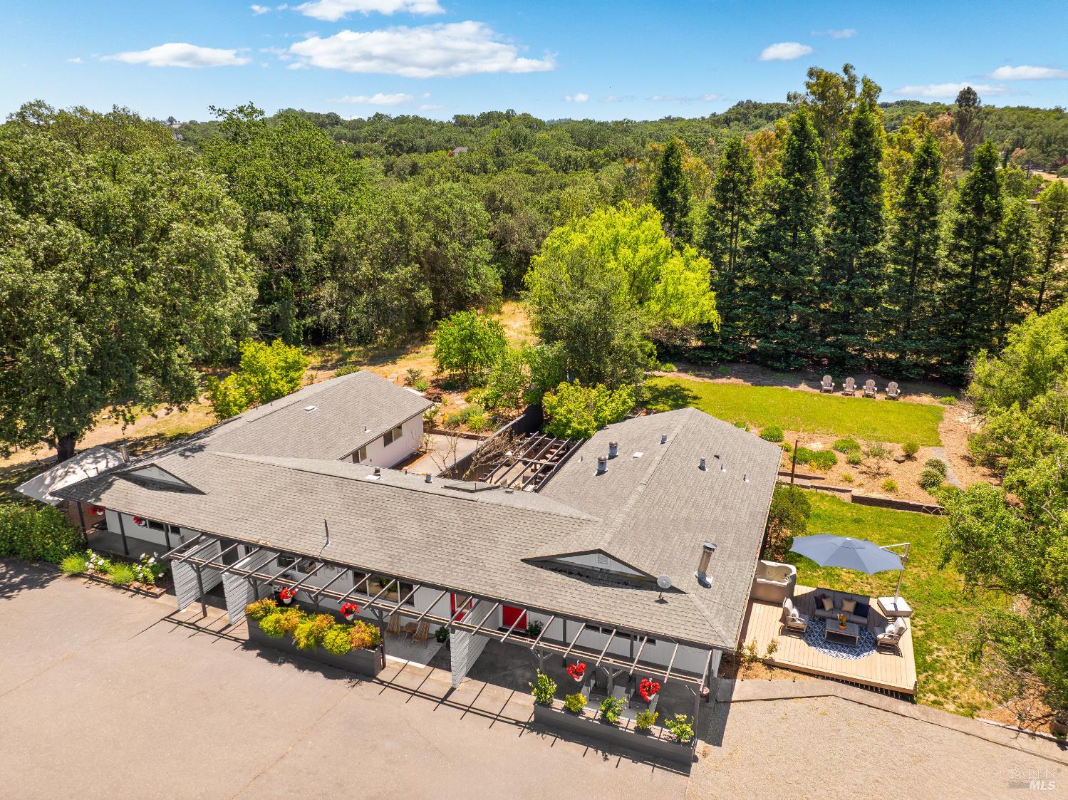 Detail Gallery Image 4 of 82 For 725 Lytton Station Rd, Healdsburg,  CA 95448 - – Beds | – Baths