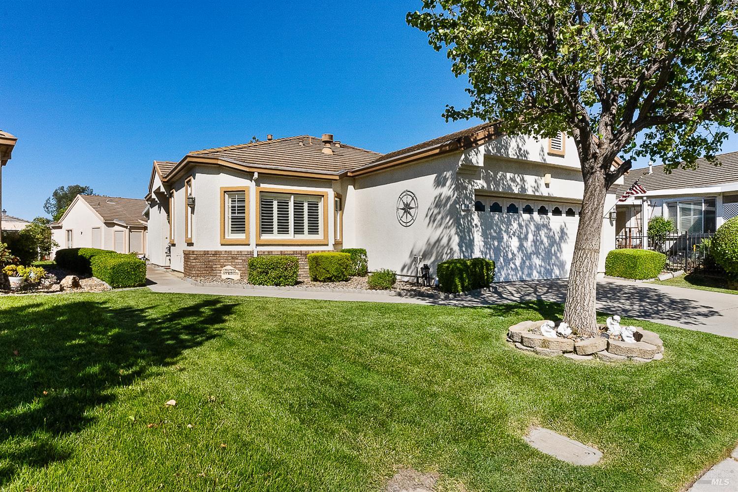 Detail Gallery Image 1 of 30 For 714 Cherry Hills Ln, Rio Vista,  CA 94571 - 2 Beds | 2 Baths