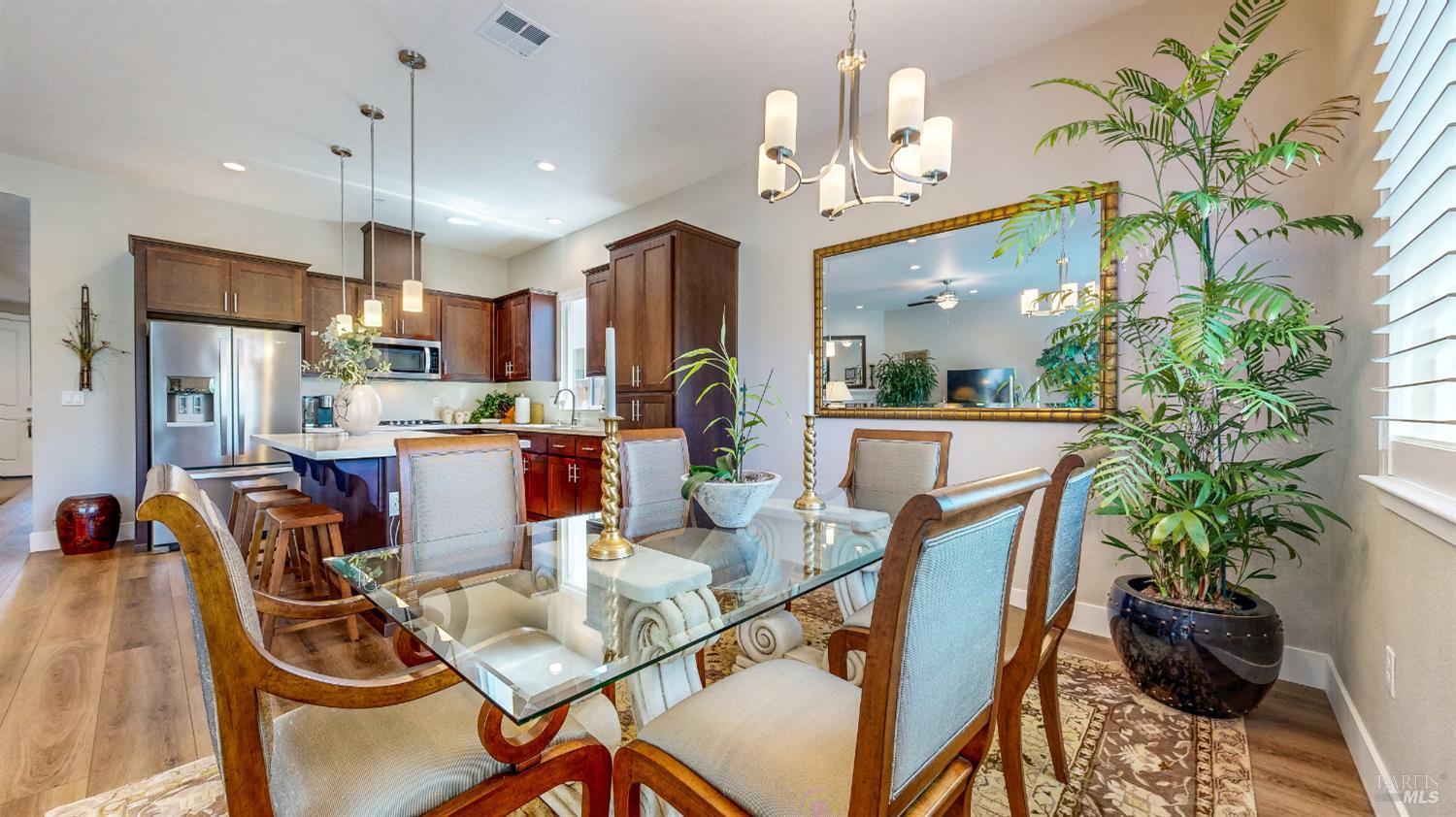 Detail Gallery Image 16 of 49 For 1431 Acorn Way, Windsor,  CA 95492 - 2 Beds | 2 Baths
