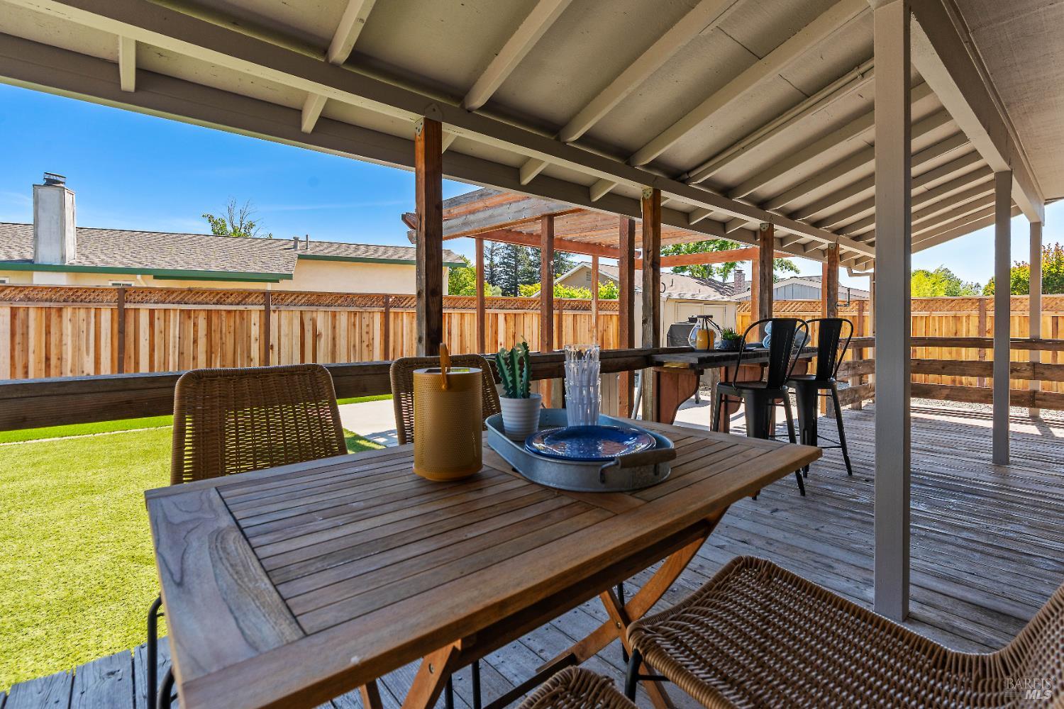 Detail Gallery Image 31 of 39 For 675 Joseph Ct, Napa,  CA 94558 - 3 Beds | 2 Baths