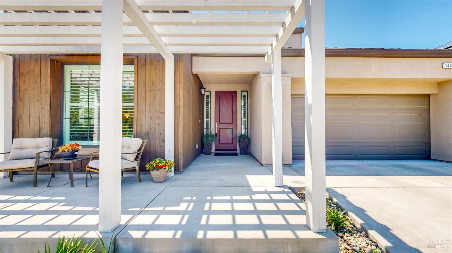 Detail Gallery Image 7 of 49 For 1431 Acorn Way, Windsor,  CA 95492 - 2 Beds | 2 Baths