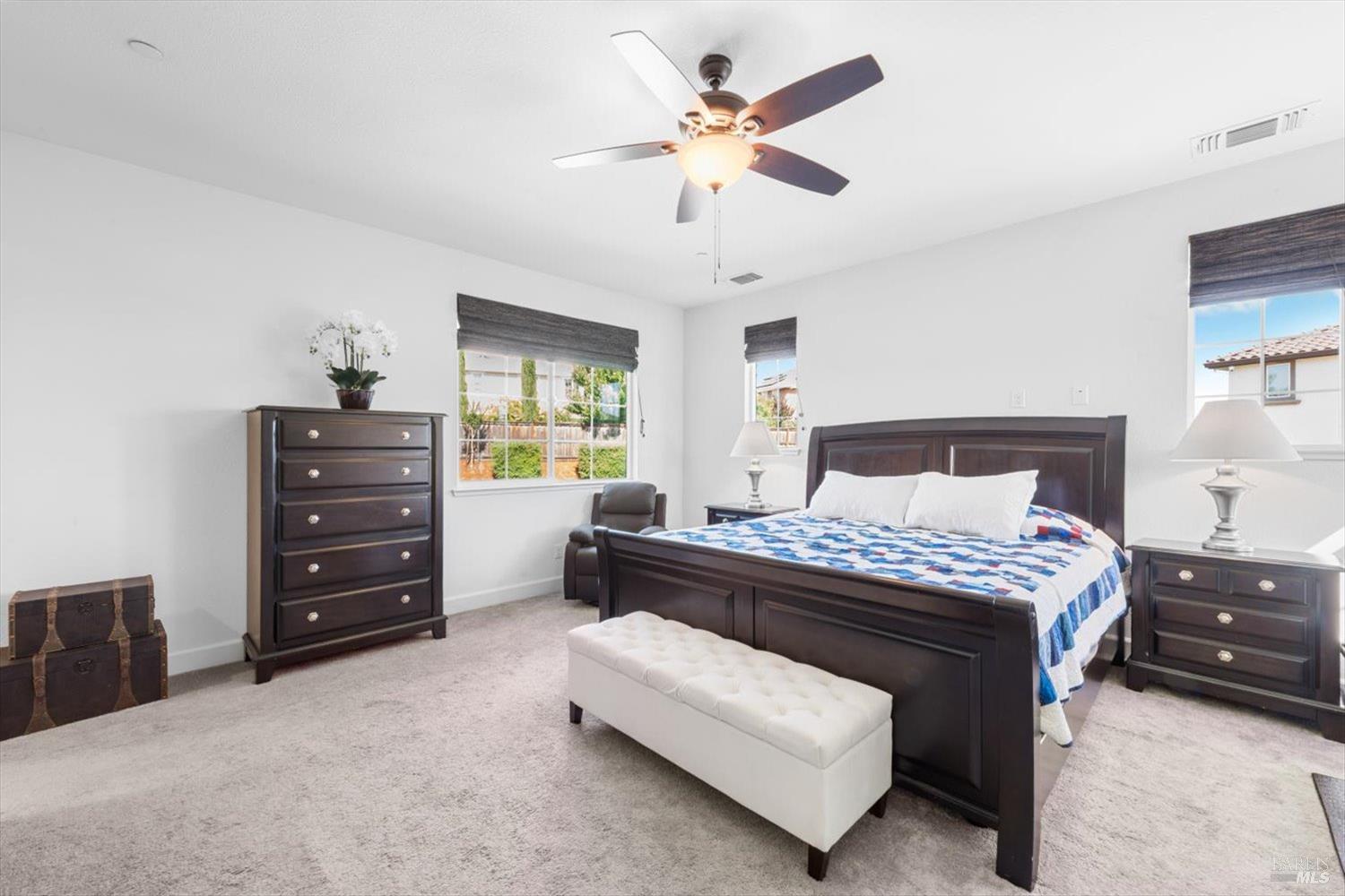 Detail Gallery Image 35 of 66 For 4012 Jade Crest Hill Way, Vacaville,  CA 95688 - 6 Beds | 4/1 Baths