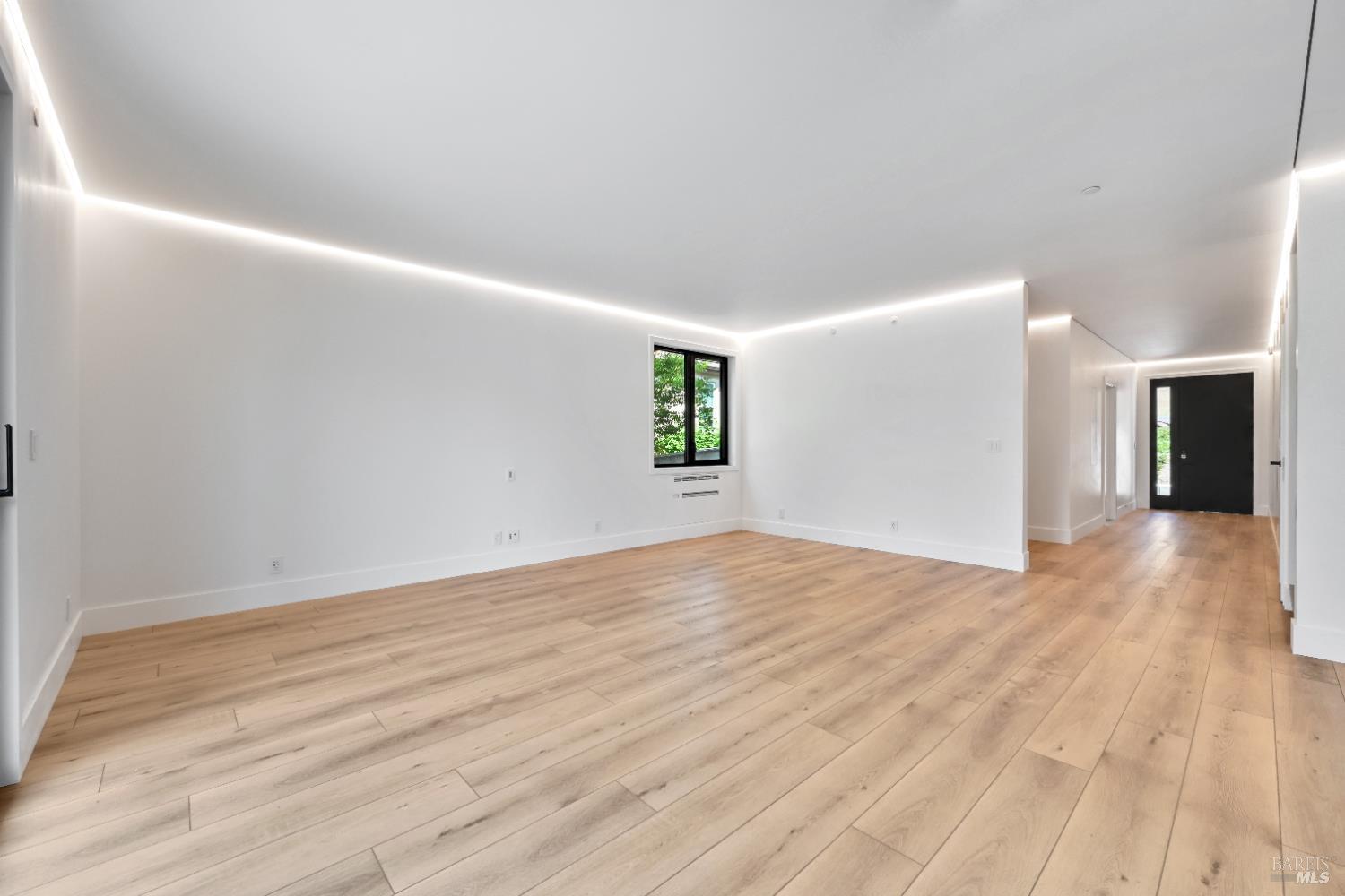 Detail Gallery Image 14 of 56 For 3720 Stanhope Ct, Santa Rosa,  CA 95404 - 5 Beds | 3/1 Baths