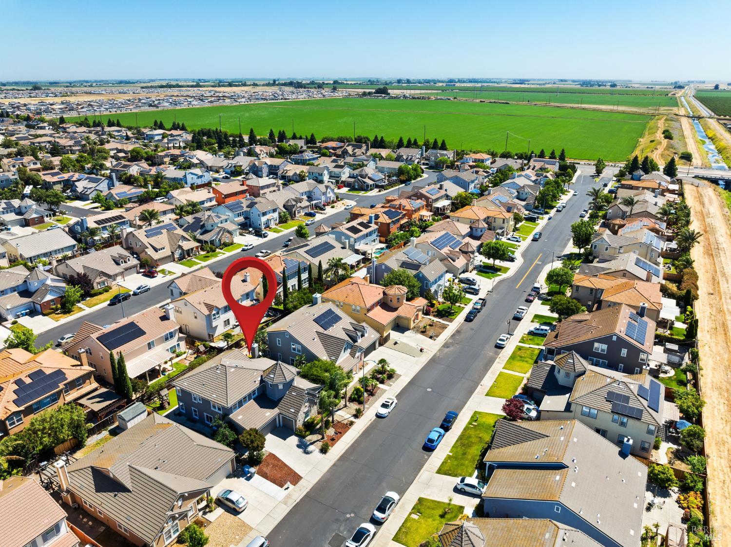 Detail Gallery Image 15 of 72 For 630 Purple Martin Dr, Vacaville,  CA 95687 - 5 Beds | 3/1 Baths