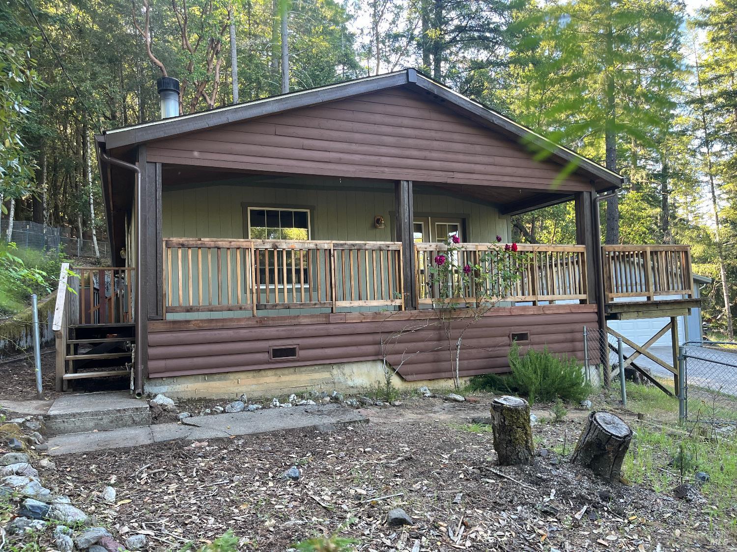 Detail Gallery Image 1 of 1 For 2032 Goose Rd, Willits,  CA 95490 - 2 Beds | 2 Baths