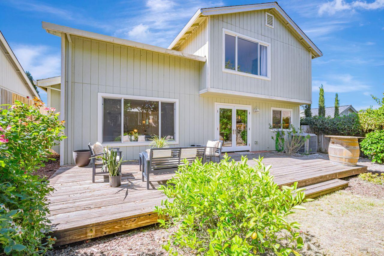 Detail Gallery Image 36 of 44 For 119 Philip Dr, Healdsburg,  CA 95448 - 4 Beds | 2/1 Baths