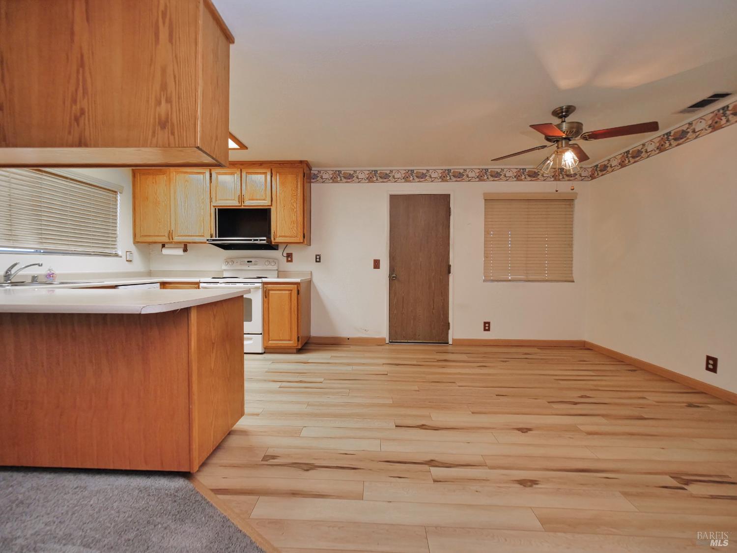 Detail Gallery Image 10 of 30 For 2136 Alturas Ct, Fairfield,  CA 94534 - 3 Beds | 2 Baths