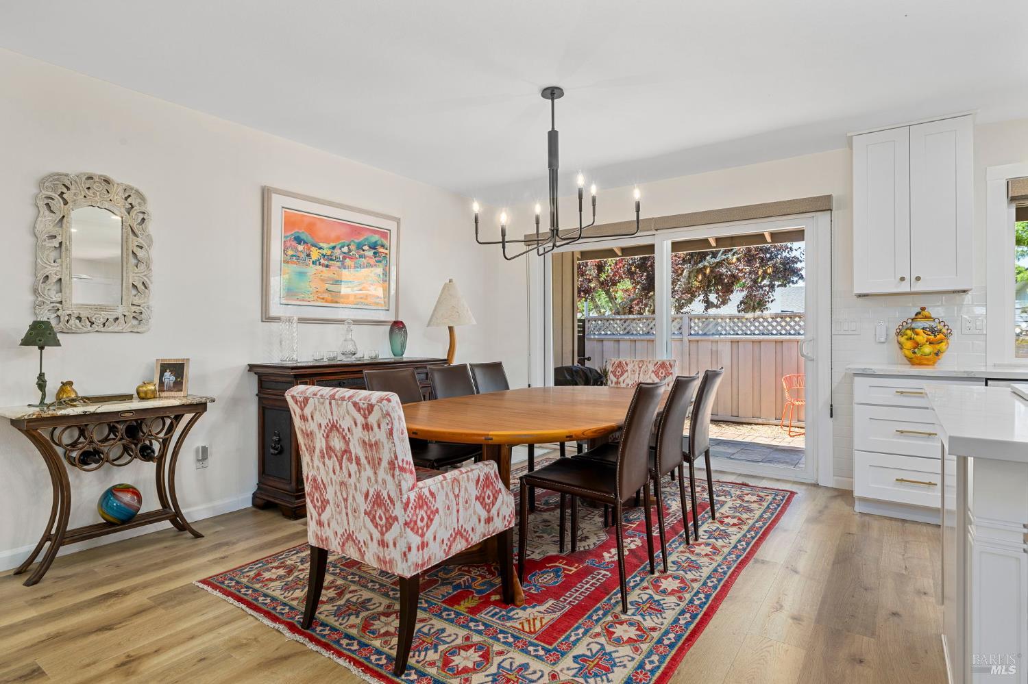 Detail Gallery Image 8 of 39 For 349 Pythian Rd, Santa Rosa,  CA 95409 - 2 Beds | 2/1 Baths