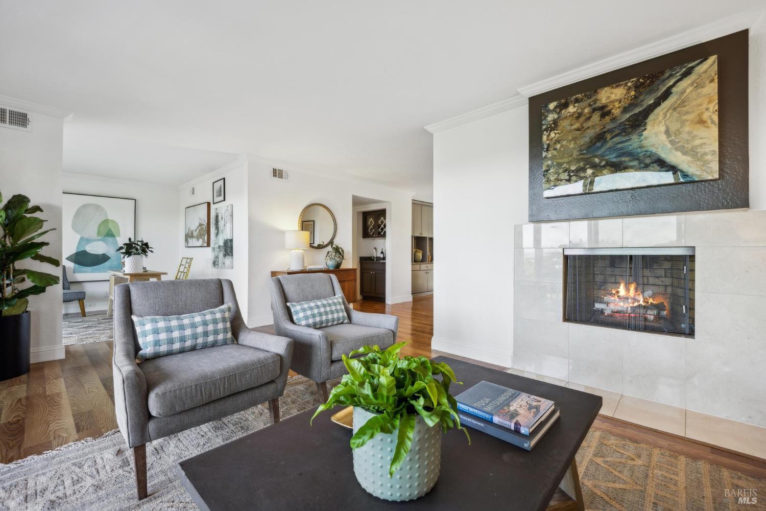 Detail Gallery Image 9 of 46 For 15 Harbor Oak Dr #12,  Tiburon,  CA 94920 - 2 Beds | 2 Baths