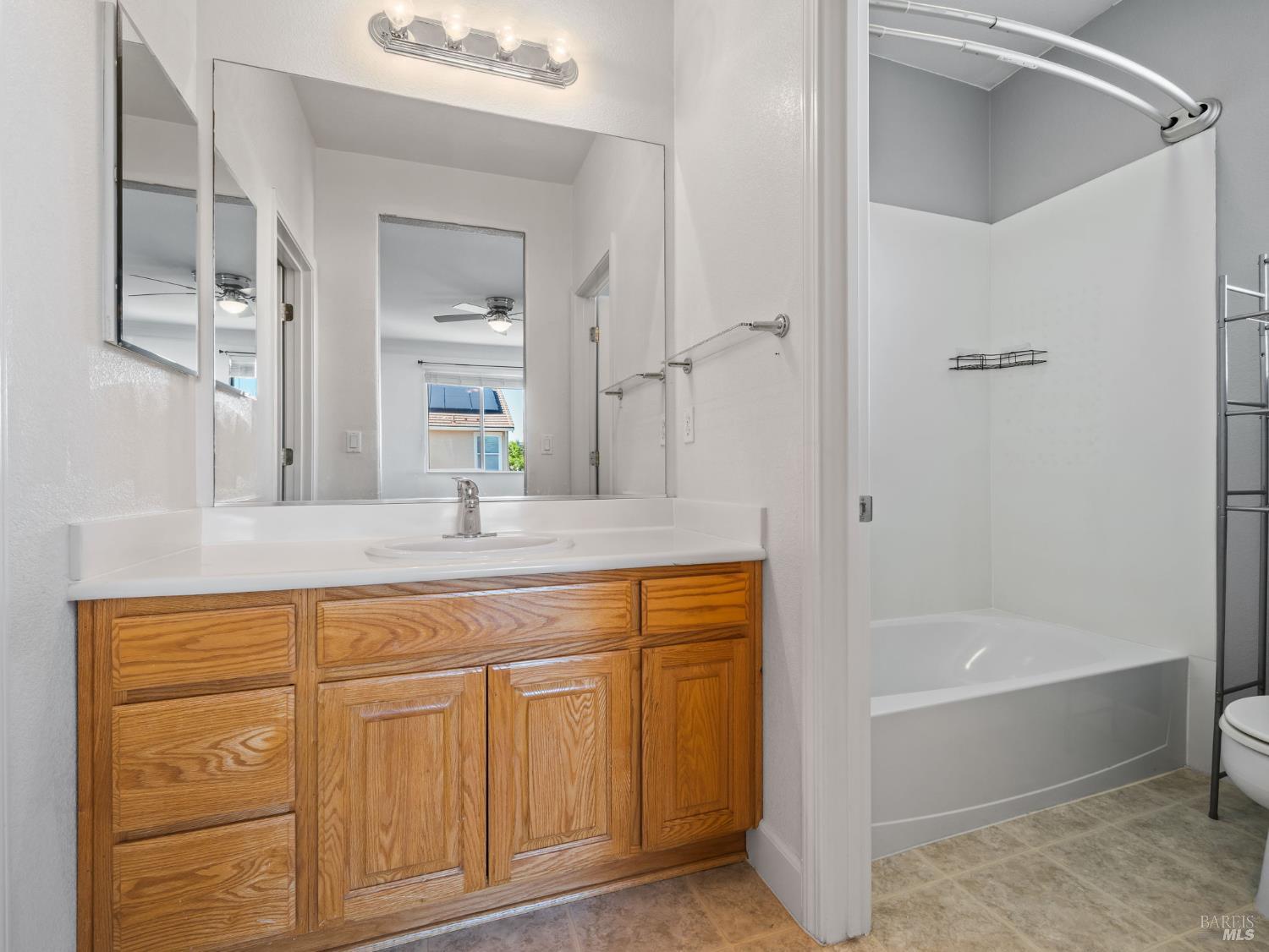 Detail Gallery Image 61 of 72 For 630 Purple Martin Dr, Vacaville,  CA 95687 - 5 Beds | 3/1 Baths