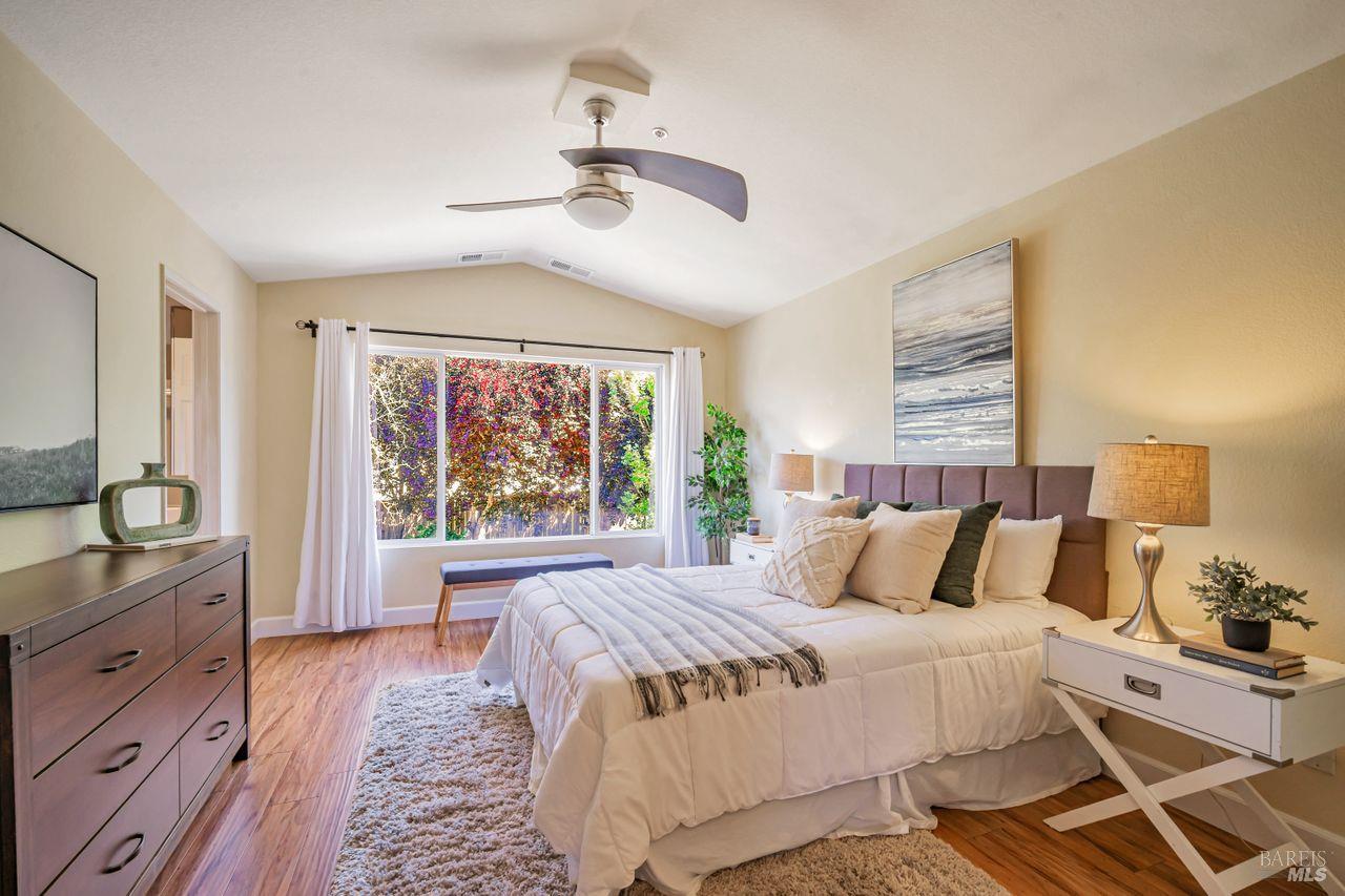 Detail Gallery Image 29 of 44 For 119 Philip Dr, Healdsburg,  CA 95448 - 4 Beds | 2/1 Baths