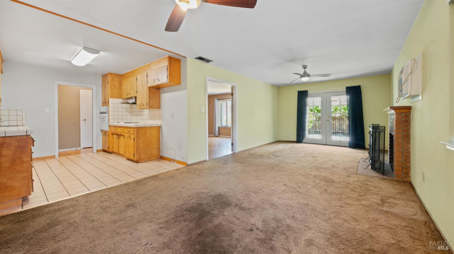 Detail Gallery Image 13 of 33 For 840 Newgate Way, Dixon,  CA 95620 - 3 Beds | 2 Baths