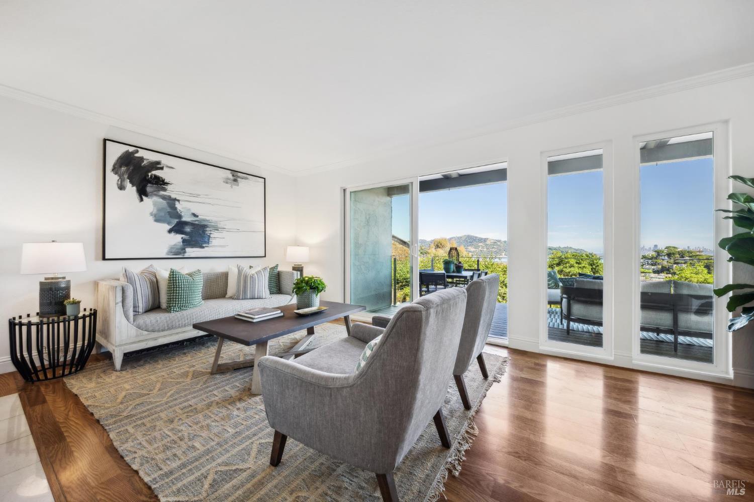 Detail Gallery Image 7 of 46 For 15 Harbor Oak Dr #12,  Tiburon,  CA 94920 - 2 Beds | 2 Baths