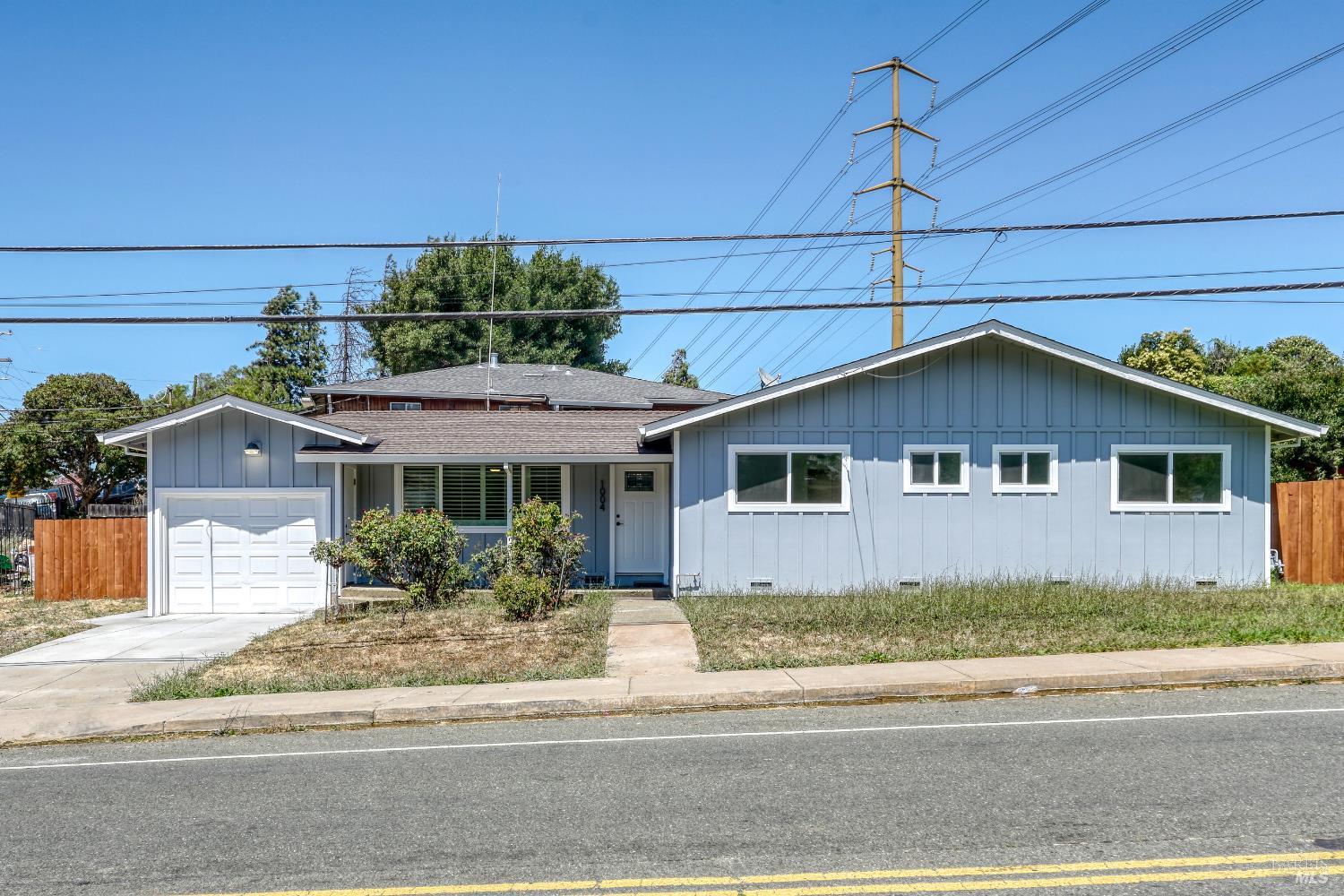 Detail Gallery Image 6 of 23 For 1004 Fulton Ave, Vallejo,  CA 94591 - 3 Beds | 2 Baths