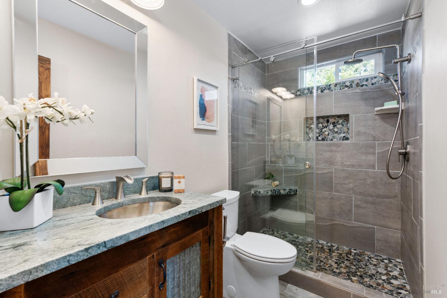 Detail Gallery Image 19 of 39 For 675 Joseph Ct, Napa,  CA 94558 - 3 Beds | 2 Baths