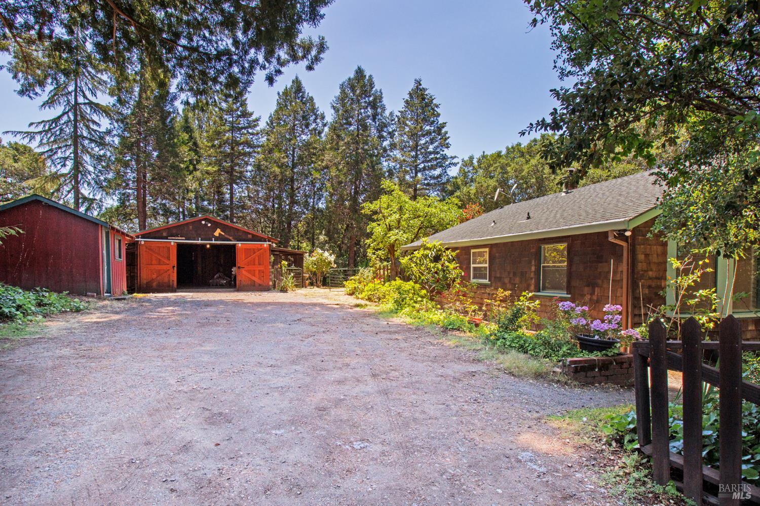 Detail Gallery Image 2 of 59 For 15866 Wright Dr, Guerneville,  CA 95446 - 3 Beds | 2 Baths
