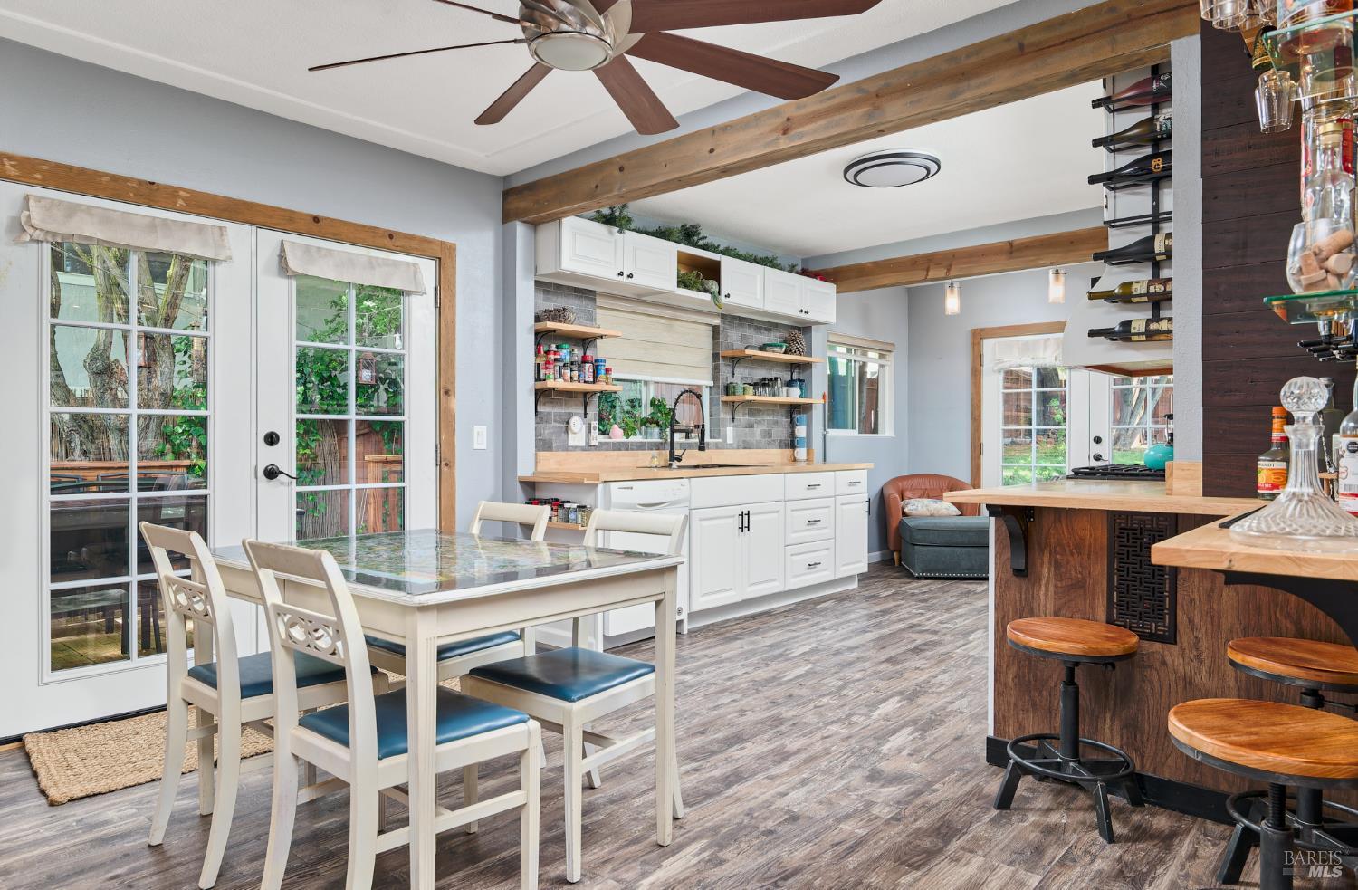 Detail Gallery Image 8 of 28 For 46 N 4th St, Rio Vista,  CA 94571 - 2 Beds | 1/1 Baths
