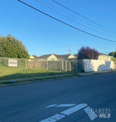 Detail Gallery Image 4 of 4 For 1800 Hellings Ave, Richmond,  CA 94801 - – Beds | – Baths