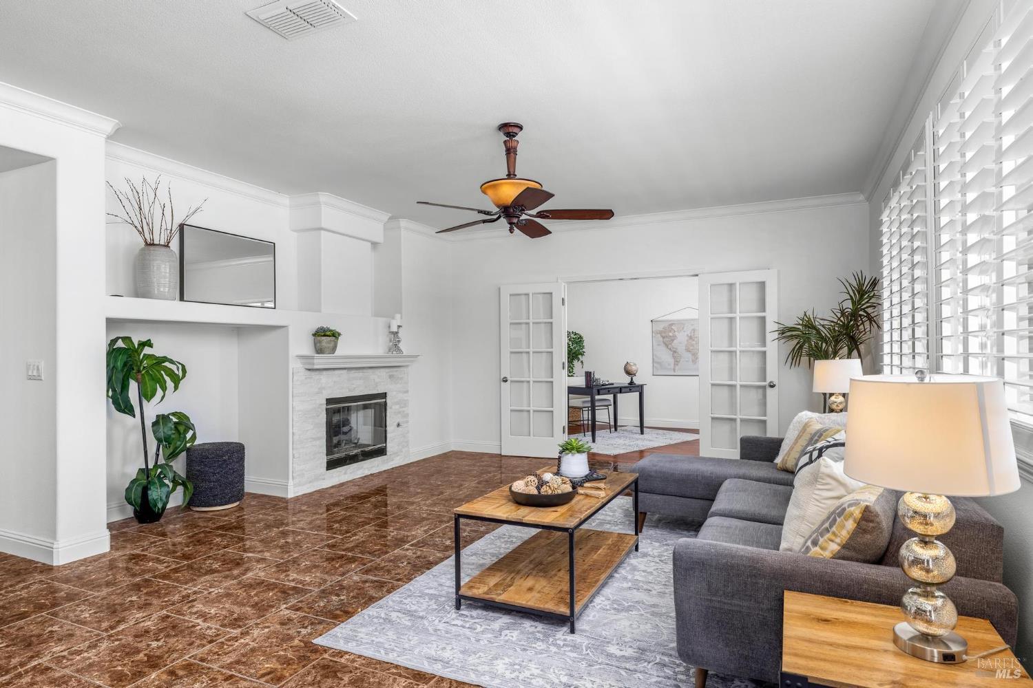 Detail Gallery Image 12 of 64 For 1101 Wildplum Ct, Vacaville,  CA 95687 - 6 Beds | 3 Baths