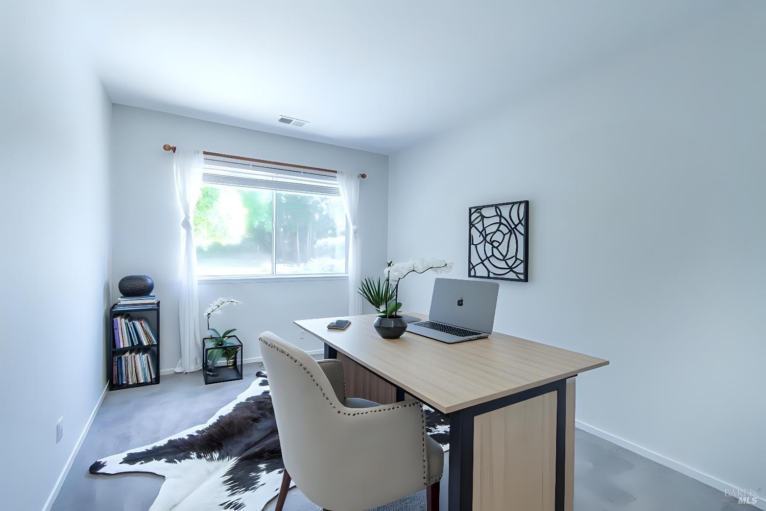 Detail Gallery Image 14 of 40 For 250 Carpenter Ct, Dixon,  CA 95620 - 5 Beds | 2/1 Baths