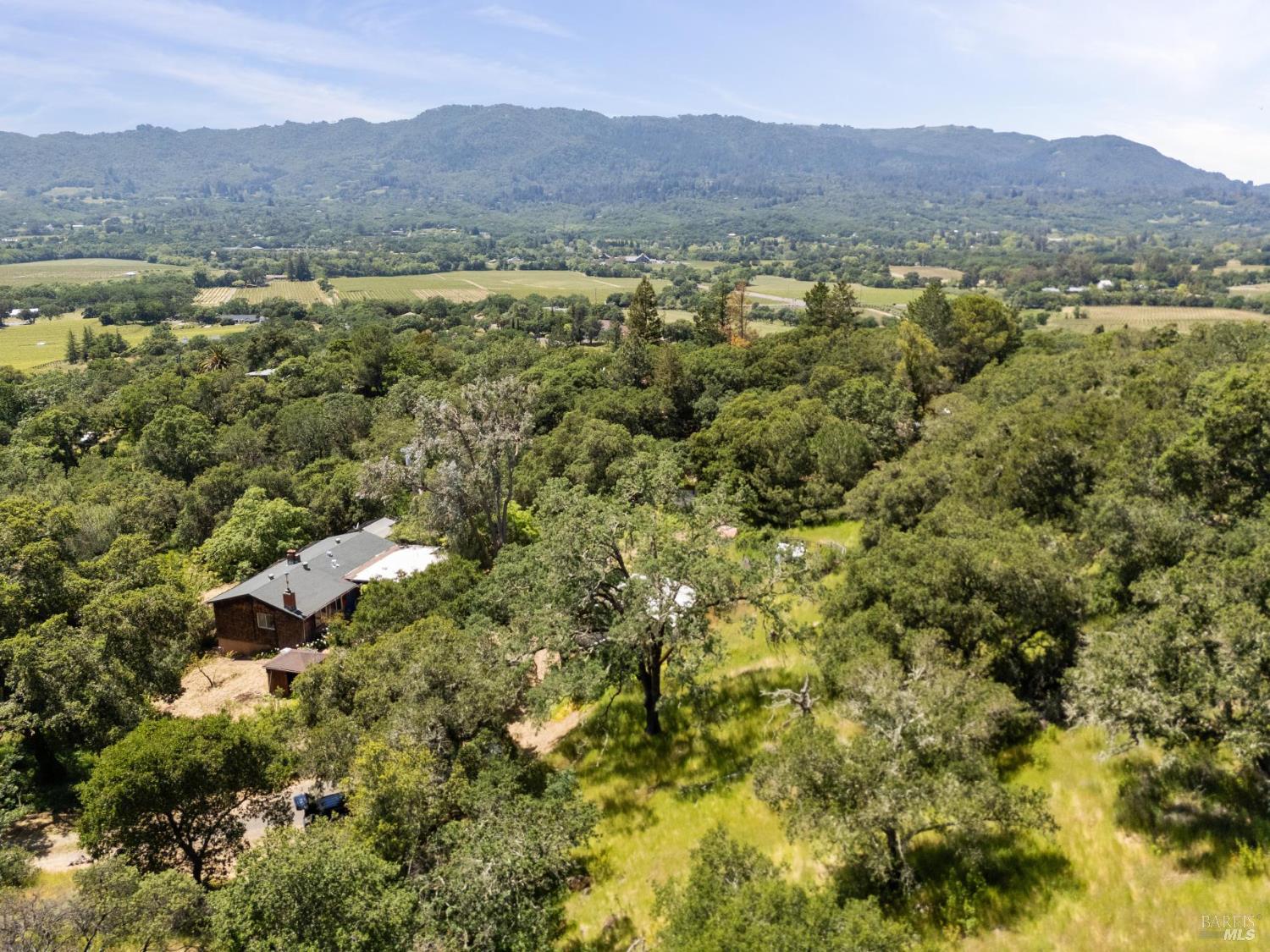 Detail Gallery Image 2 of 27 For 605 Cavedale Rd, Sonoma,  CA 95476 - – Beds | – Baths