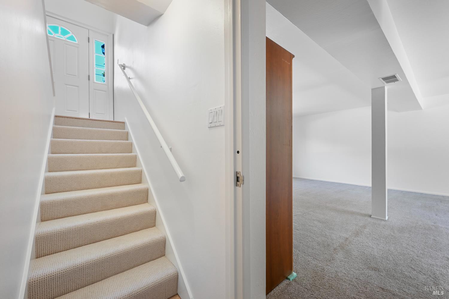 Detail Gallery Image 30 of 44 For 663 Cherry St, Novato,  CA 94945 - 3 Beds | 2 Baths