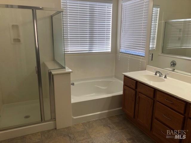 Detail Gallery Image 10 of 11 For 124 Palermo Way, Vacaville,  CA 95688 - 4 Beds | 2/1 Baths
