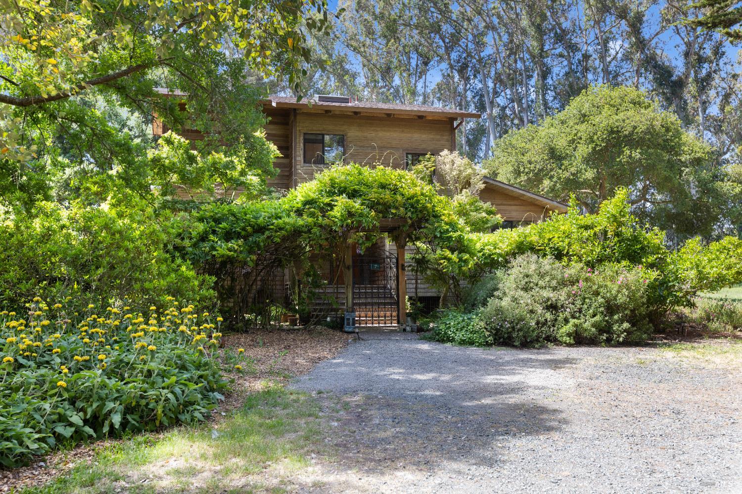 Detail Gallery Image 44 of 53 For 7 Linsdale Ln, Point Reyes Station,  CA 94956 - 3 Beds | 2 Baths