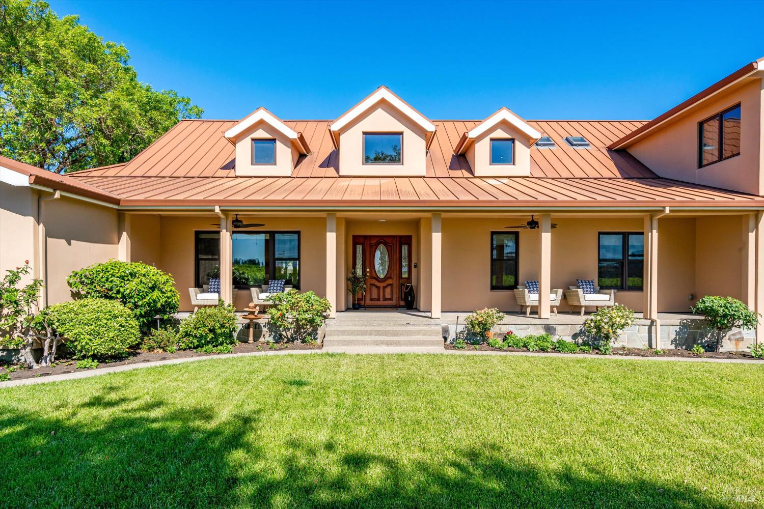 Detail Gallery Image 1 of 54 For 466 Pratt Ave, Saint Helena,  CA 94574 - 4 Beds | 4/1 Baths