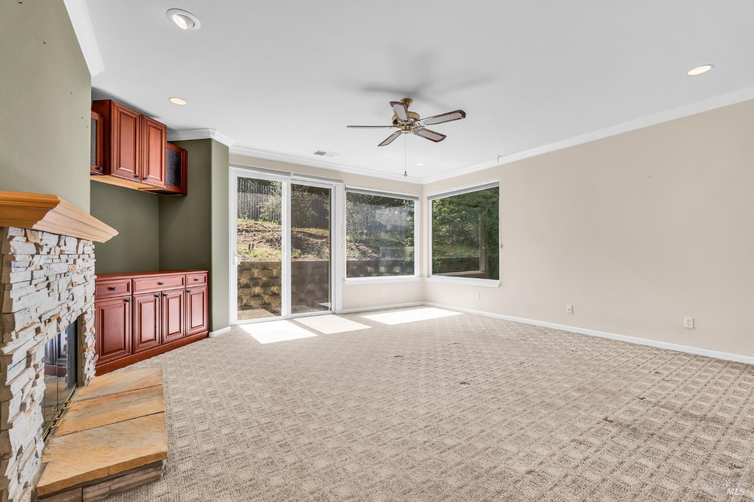 Detail Gallery Image 14 of 58 For 3431 Terra Linda Dr, Santa Rosa,  CA 95404 - 3 Beds | 3/1 Baths