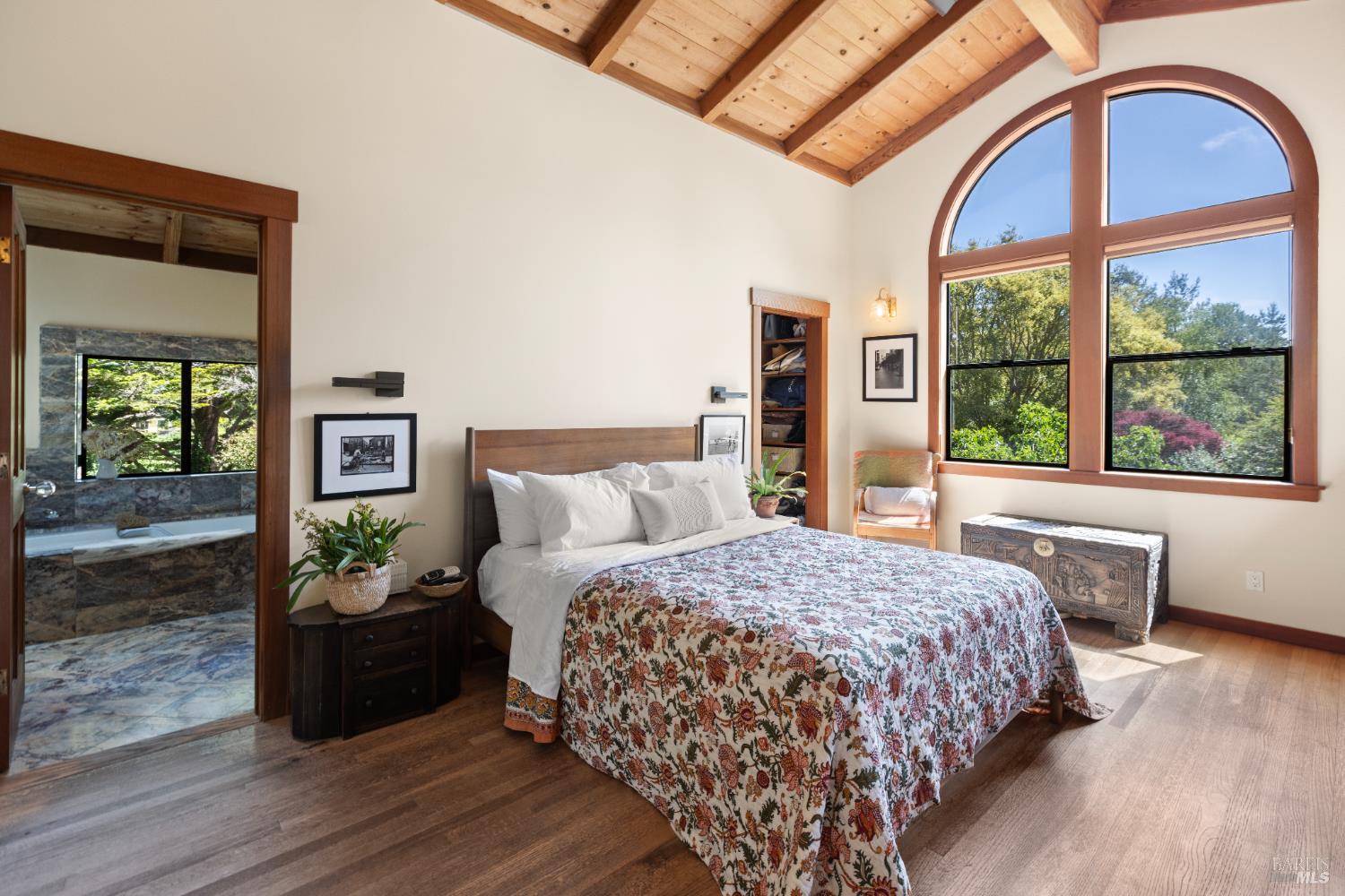 Detail Gallery Image 25 of 53 For 7 Linsdale Ln, Point Reyes Station,  CA 94956 - 3 Beds | 2 Baths