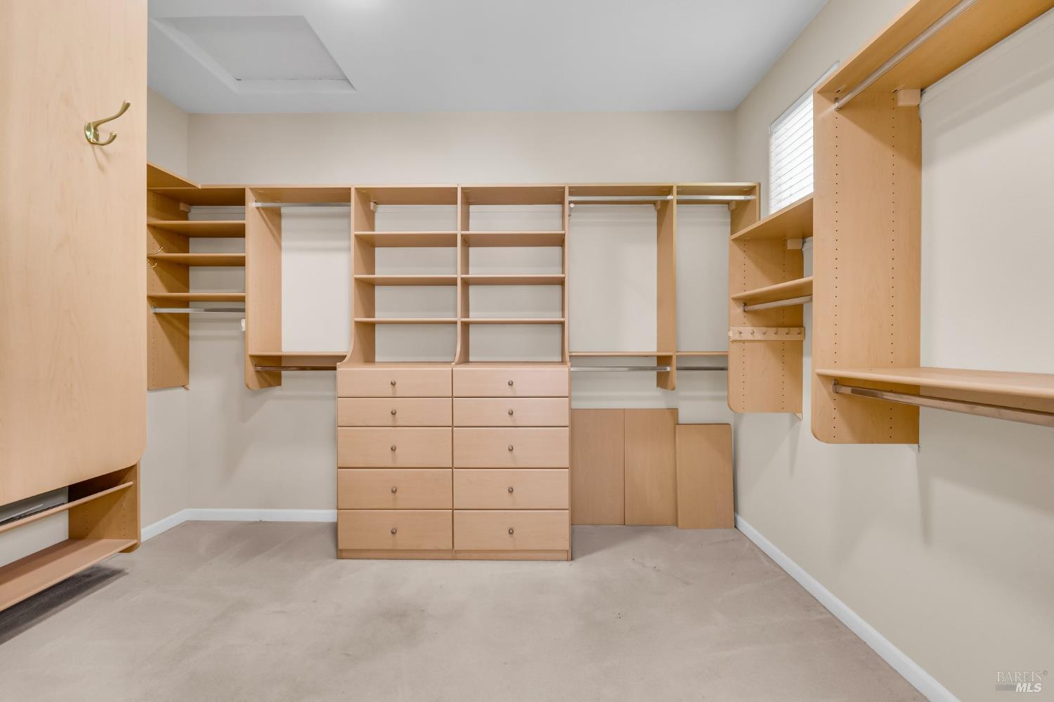 Detail Gallery Image 35 of 58 For 3431 Terra Linda Dr, Santa Rosa,  CA 95404 - 3 Beds | 3/1 Baths