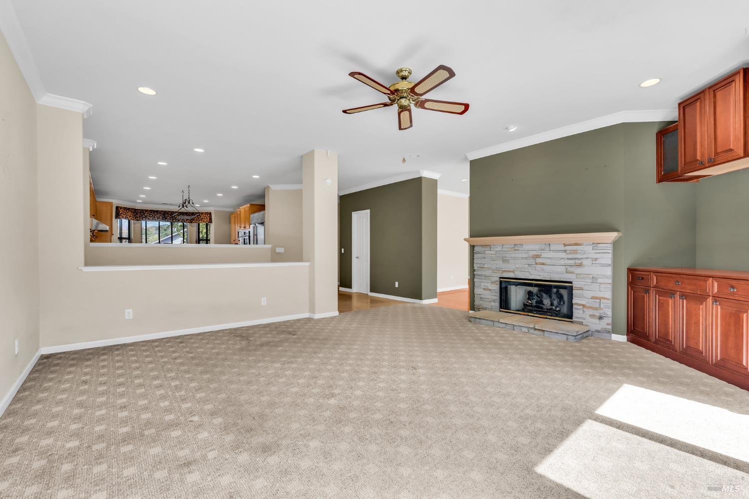 Detail Gallery Image 16 of 58 For 3431 Terra Linda Dr, Santa Rosa,  CA 95404 - 3 Beds | 3/1 Baths