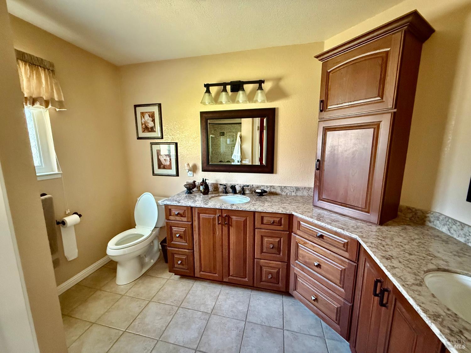 Detail Gallery Image 16 of 18 For 976 Slate Dr #4000,  Santa Rosa,  CA 95405 - 3 Beds | 3 Baths