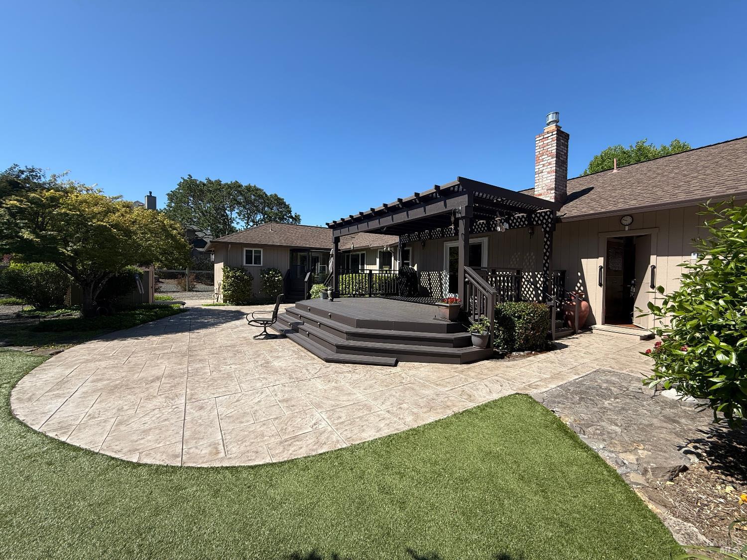 Detail Gallery Image 12 of 18 For 976 Slate Dr #4000,  Santa Rosa,  CA 95405 - 3 Beds | 3 Baths