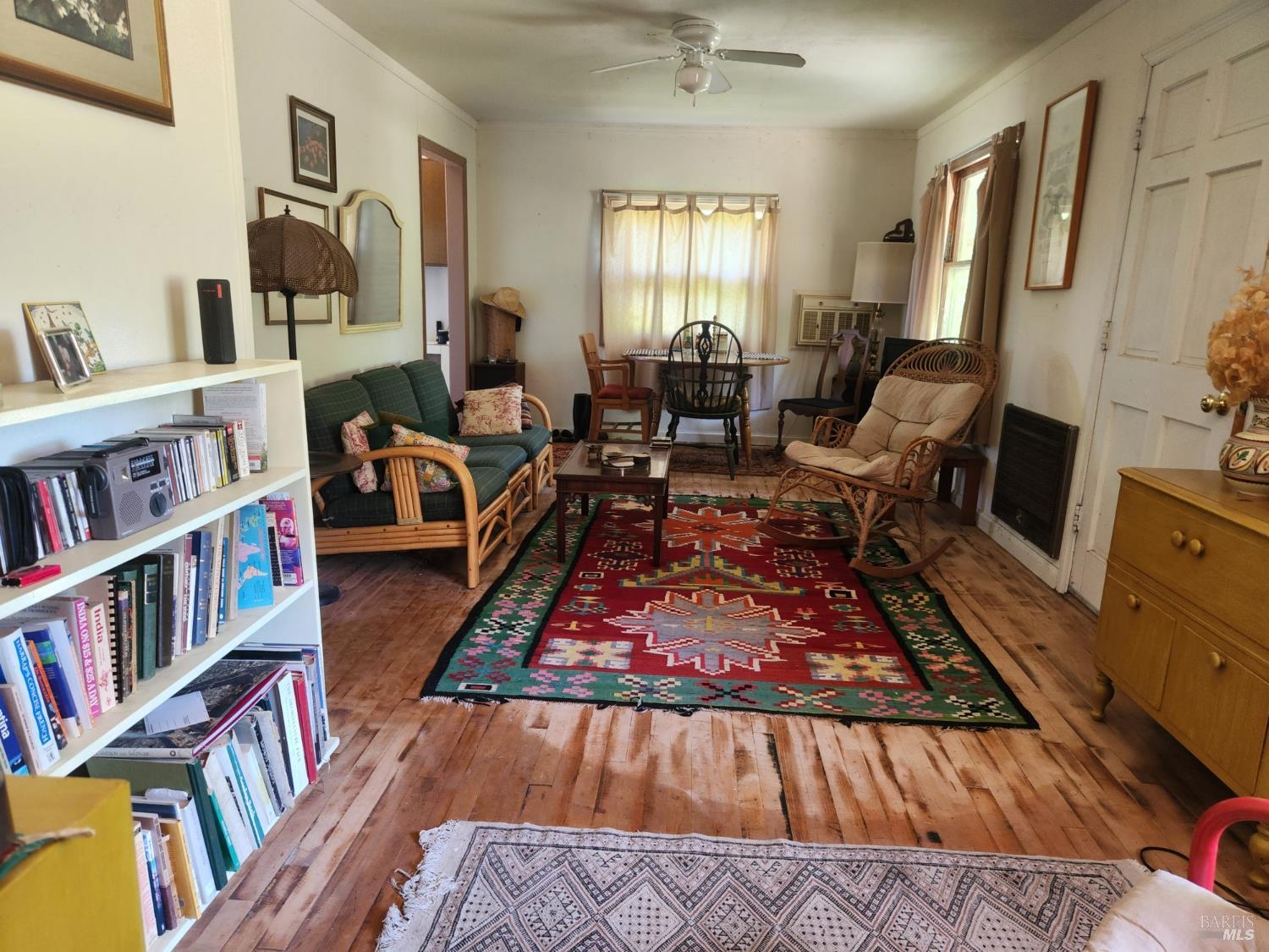 Detail Gallery Image 5 of 21 For 25500 Fairbanks Ln, Covelo,  CA 95428 - 1 Beds | 1 Baths
