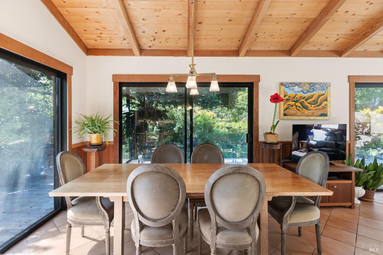 Detail Gallery Image 14 of 53 For 7 Linsdale Ln, Point Reyes Station,  CA 94956 - 3 Beds | 2 Baths