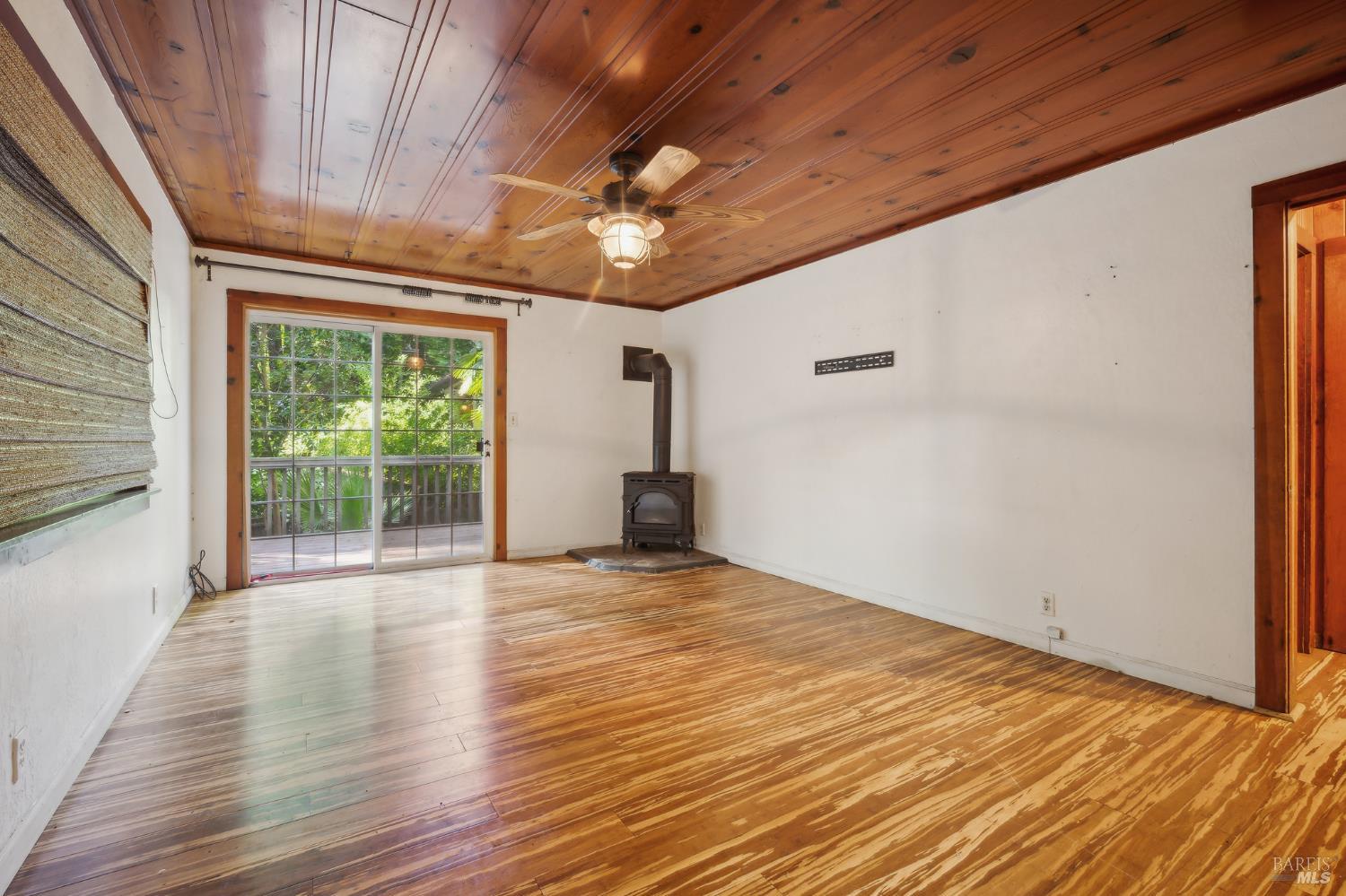 Detail Gallery Image 13 of 31 For 17355 Hwy 116 Unkn, Guerneville,  CA 95446 - 1 Beds | 1 Baths