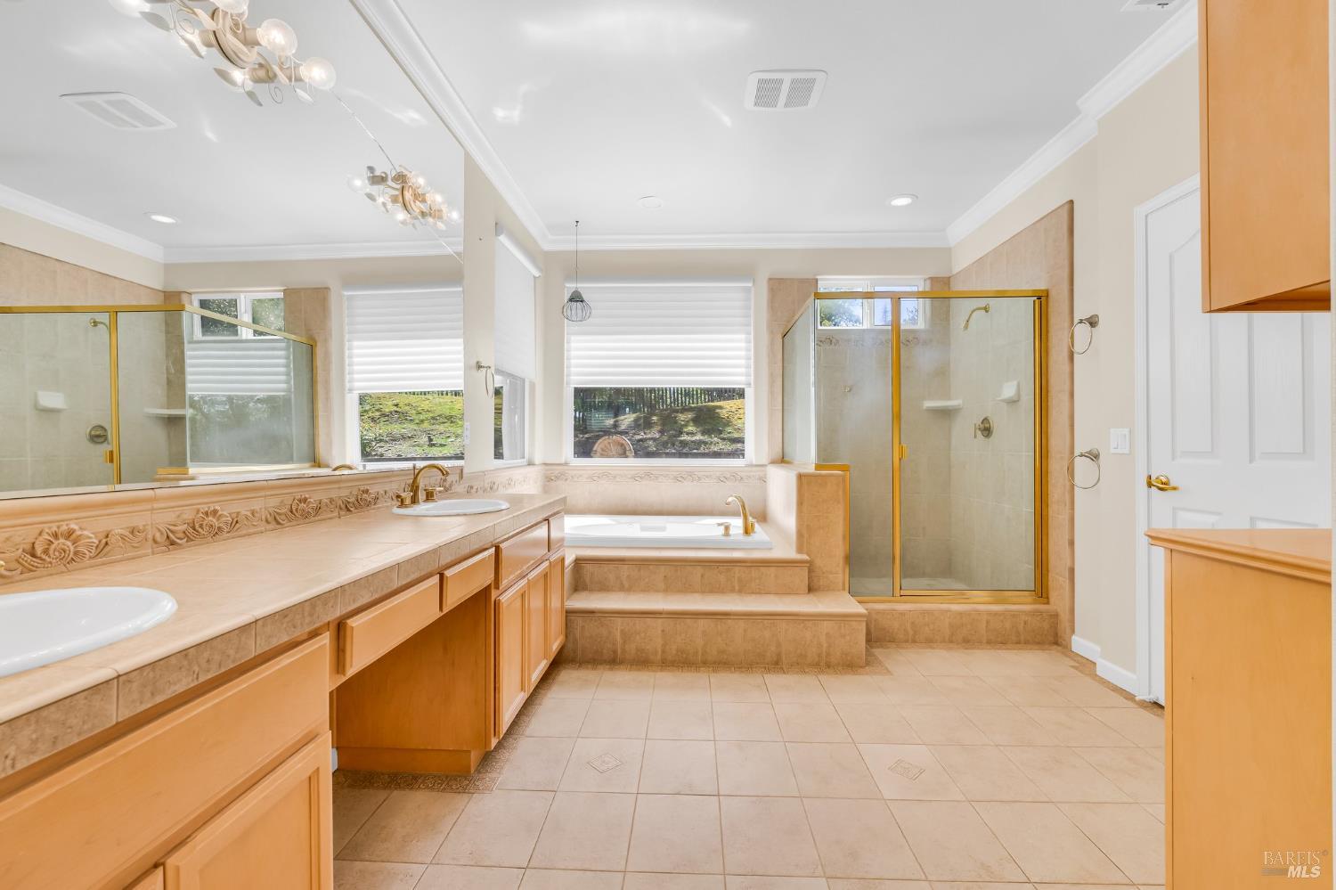 Detail Gallery Image 32 of 58 For 3431 Terra Linda Dr, Santa Rosa,  CA 95404 - 3 Beds | 3/1 Baths
